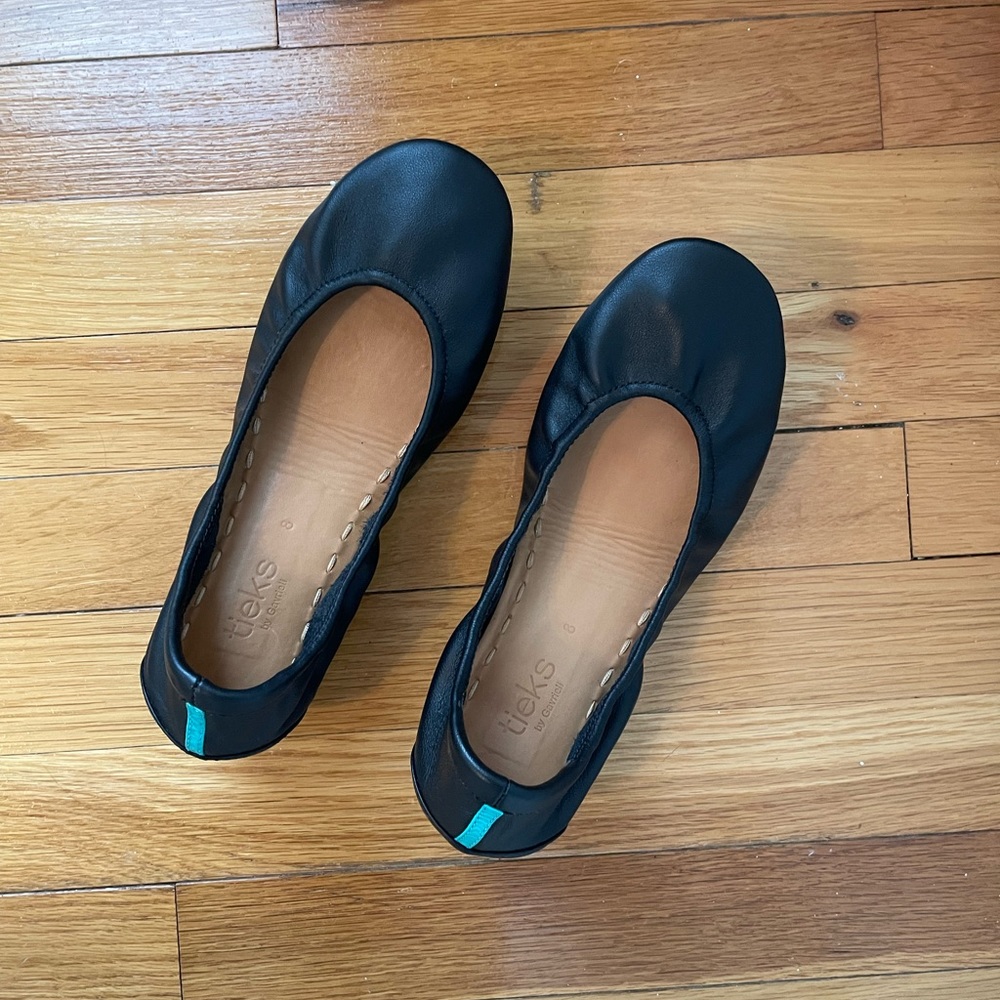 EUC Black Genuine Leather Tieks Ballet Flats